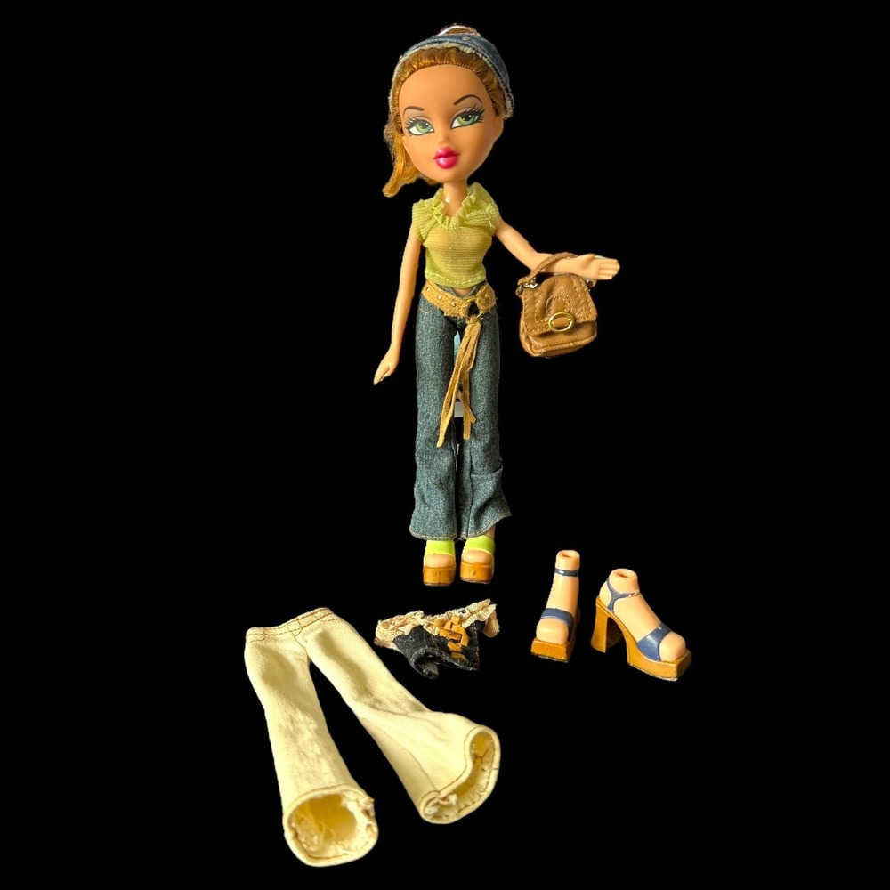 Bratz Doll Strut It‎ Meygan 2003 MGA + Second Outfit 99% Complete